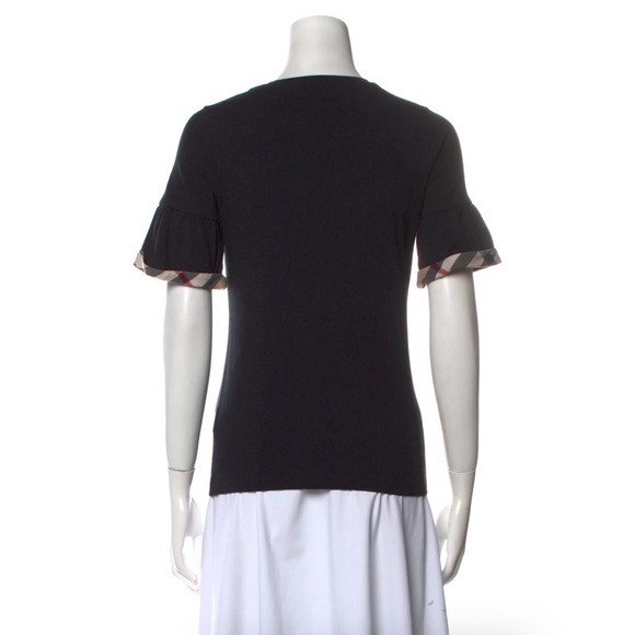 BURBERRY Crew Neck Short Sleeve T-Shirt
Size: XL. Pit to pit: 20 inches. - Picture 4 of 8